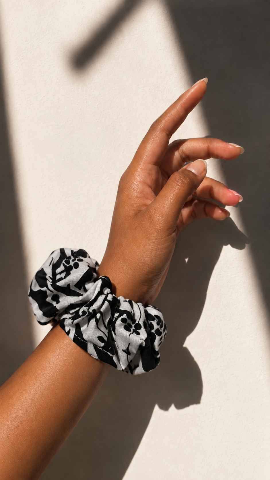 Scrunchie Midnight Garden (Pequeño)